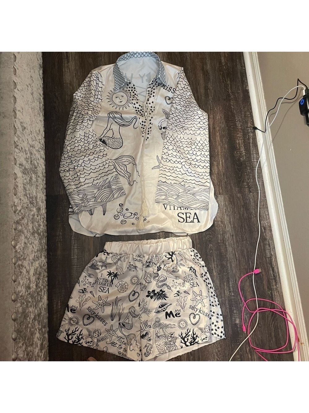 Source Unknown White and Blue Pajama Set - Picture 5 of 6